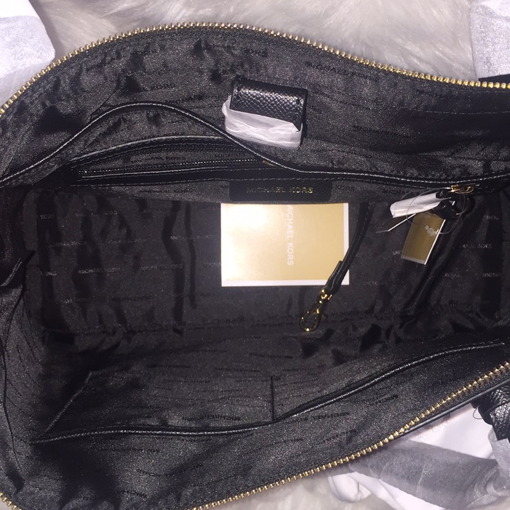 💞👜Michael kors Classic all leather tote👜💞 - Picture 6 of 8